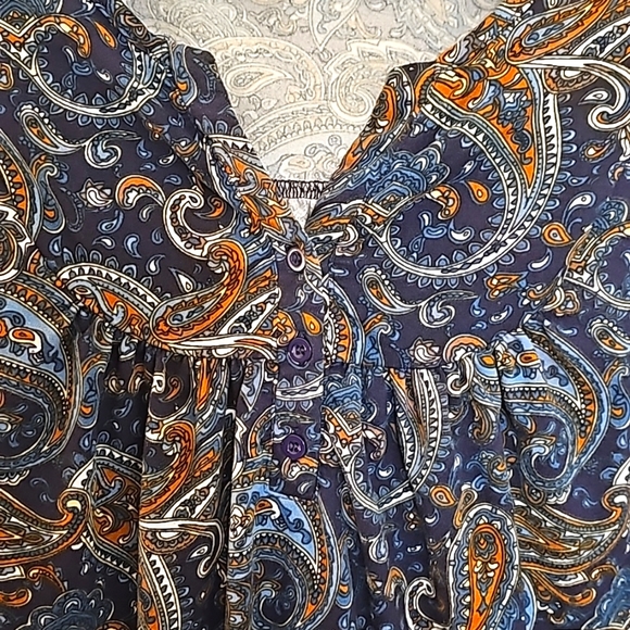 Folunsi Paisley Top, 2X - Picture 2 of 3